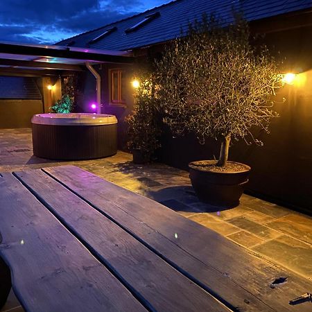 Lavender - Luxurious Barn Conversion - Blossom Farm Johnston Exterior photo